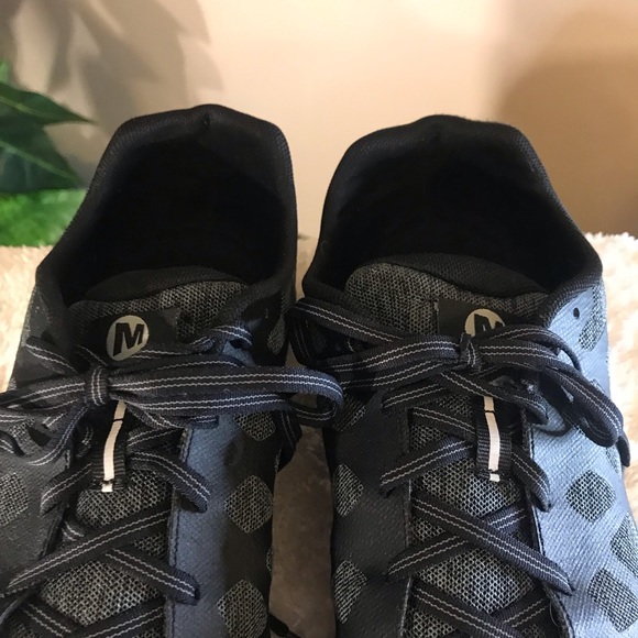 Merrell - Picture 3 of 11